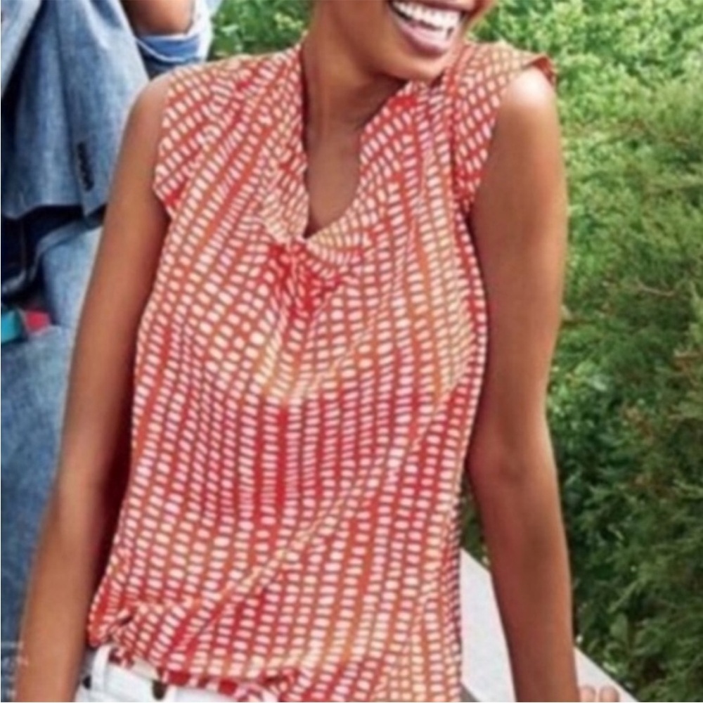 Cabi Madeleine Cap Sleeve Cowl Neck Orange and White Geometric blouse. #294. EUC